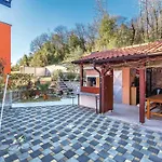 1 Bedroom Awesome In Apartman Volosko