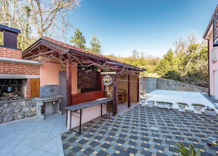 1 Bedroom Awesome In Appartamento