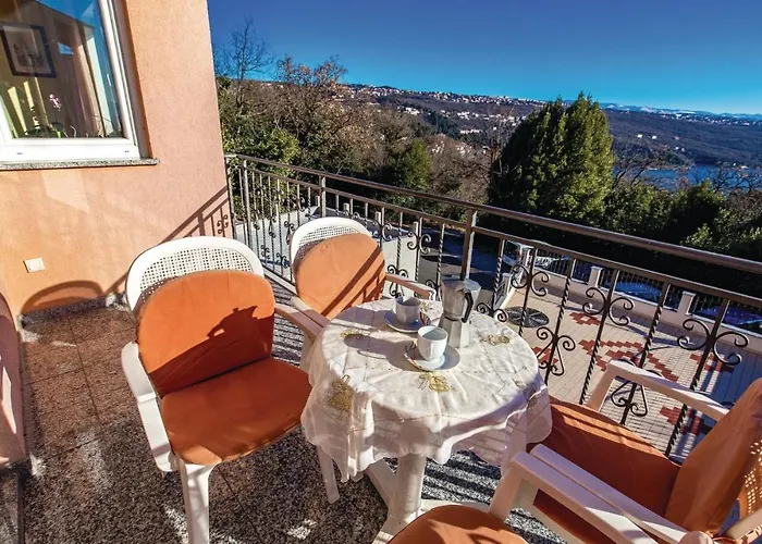 Appartamento 1 Bedroom Awesome In *