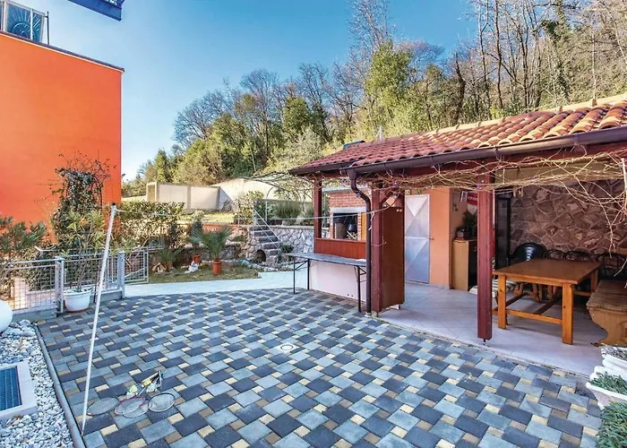 1 Bedroom Awesome In Διαμέρισμα Volosko